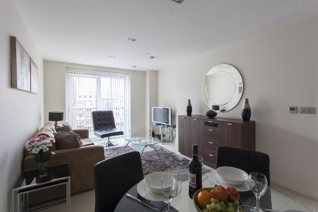 Bezier Apartments Londra Camera foto